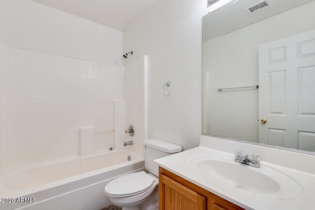 Building Photo - 4432 N 113th Dr