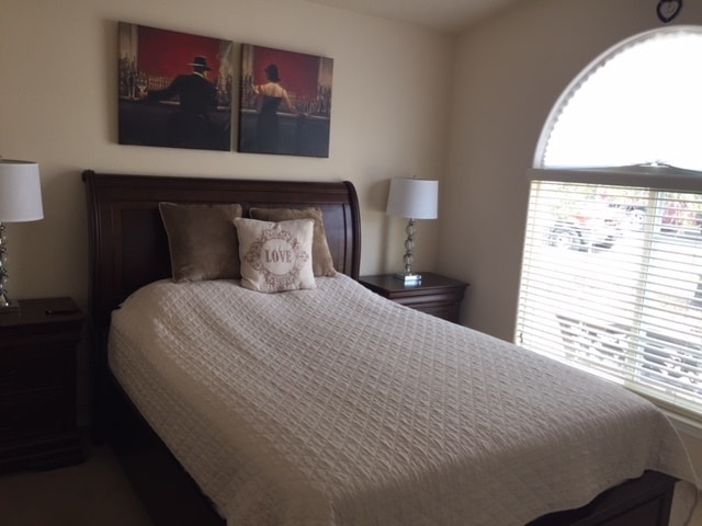 Building Photo - 3 Bedroom, 2 Bathroom Home near Unser & La...