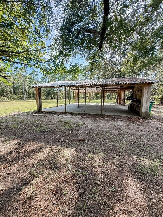 Building Photo - 687 Lawhon Mill Rd