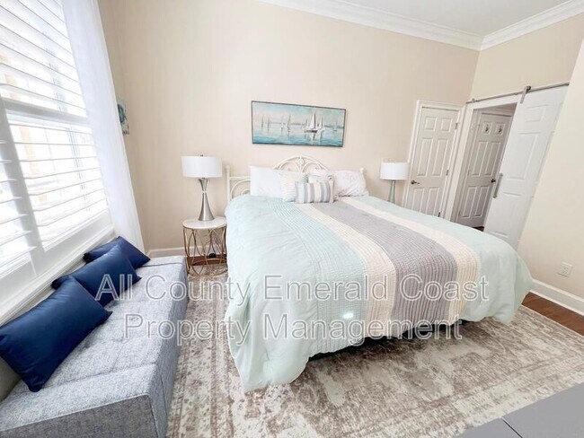 Building Photo - 420 Oak Harbour Ln