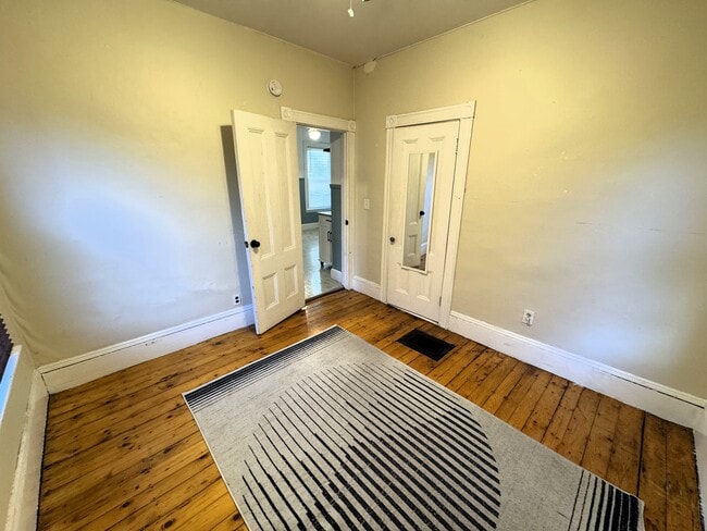 Building Photo - 377 Highland Ave