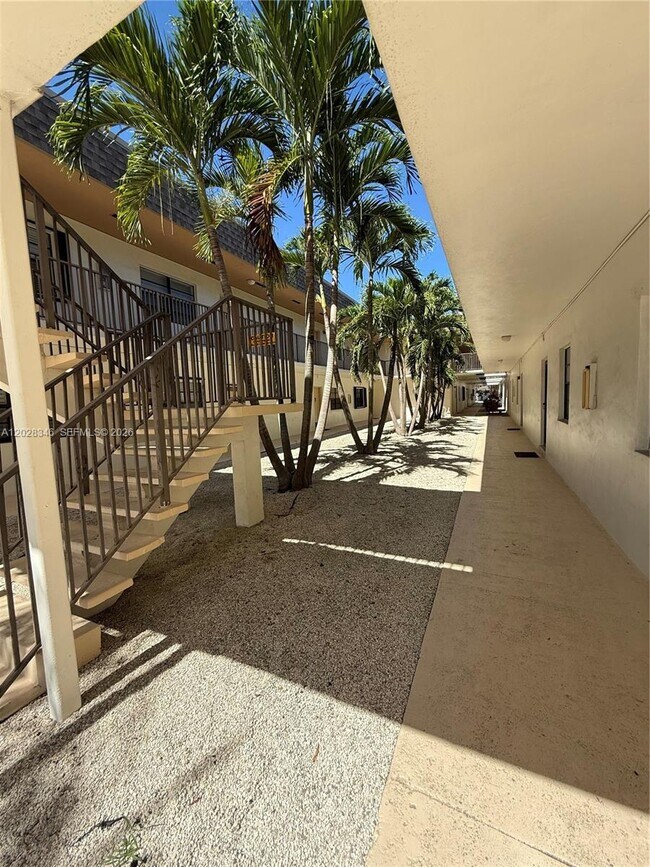 Building Photo - 8261 SW 128th St