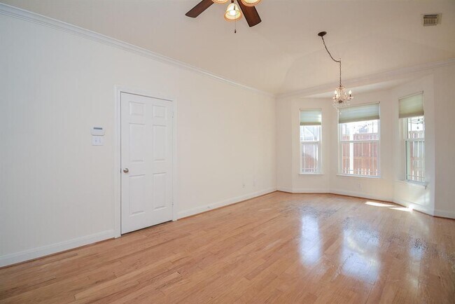 Building Photo - 16407 N Eldridge Pkwy