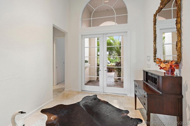 Building Photo - 8080 Sandhill Ct