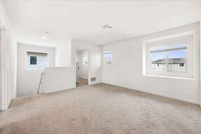 Building Photo - 3818 Fong Ranch Rd