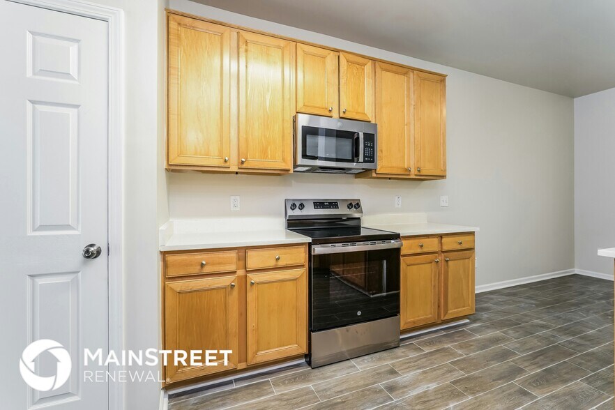 Building Photo - 3630 Whitworth Dr