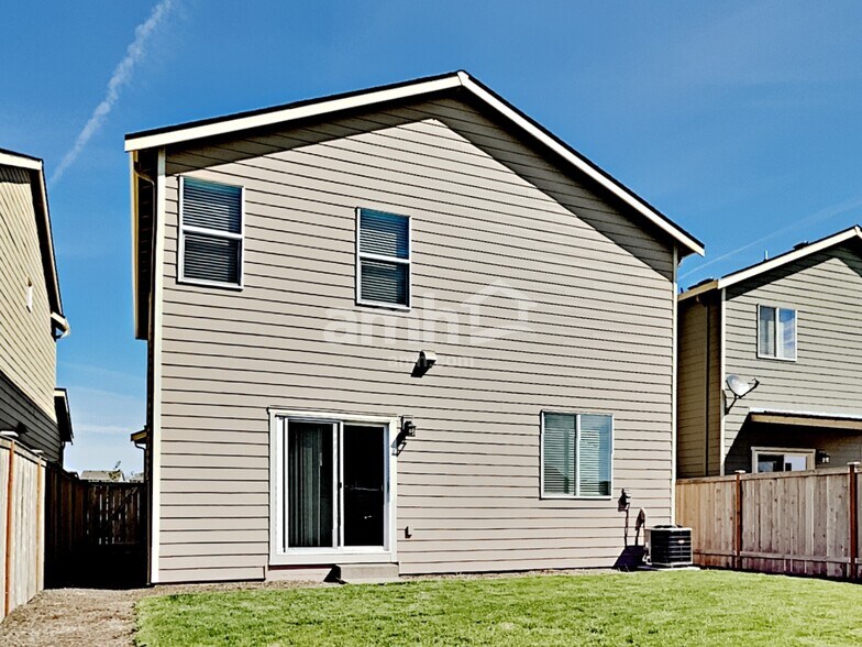 Building Photo - 1950 NW 23rd St