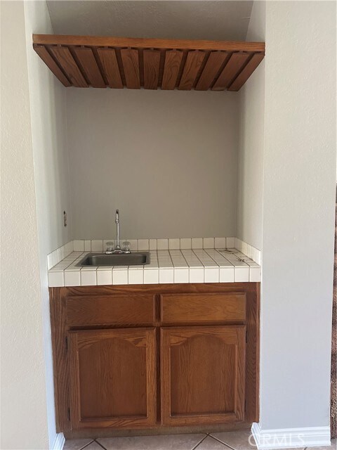 Building Photo - 9545 Alta Loma Dr