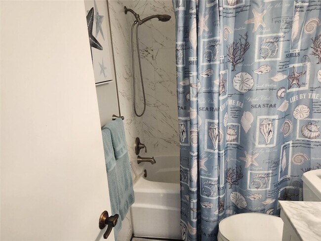 Building Photo - 6287 Bahia Del Mar Cir N