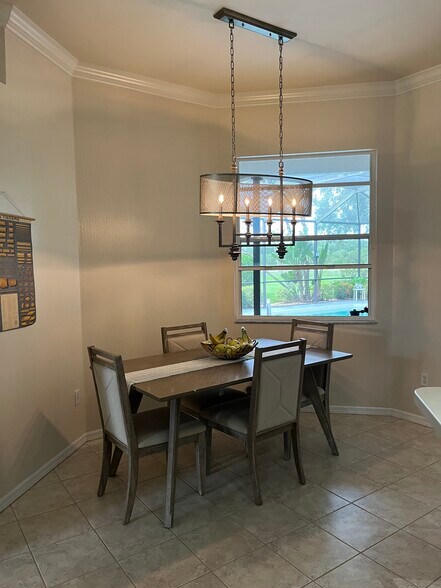 Kitchen Nook - 12802 Vista Pine Cir