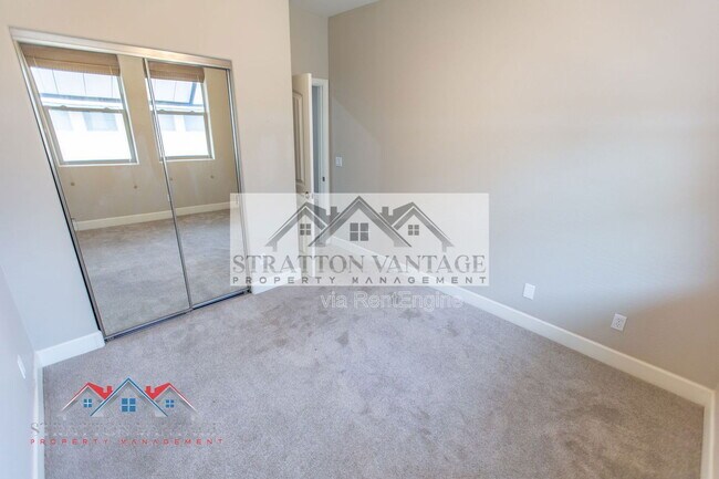 Building Photo - 1406 W Main St