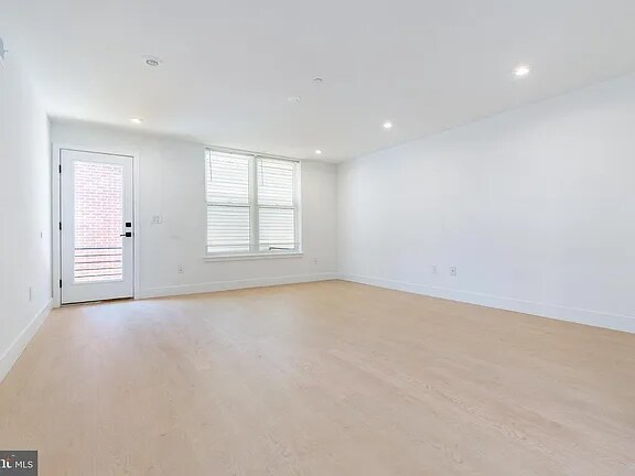 Building Photo - 1649 N 6th St