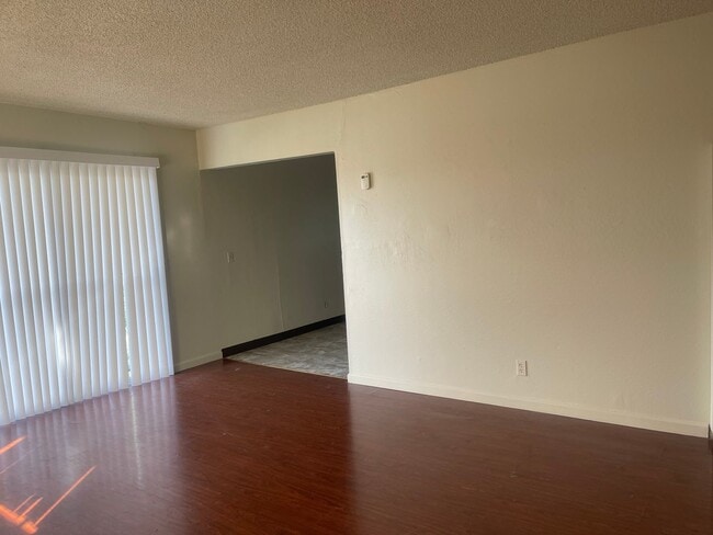 Building Photo - 1575 Olive Ave