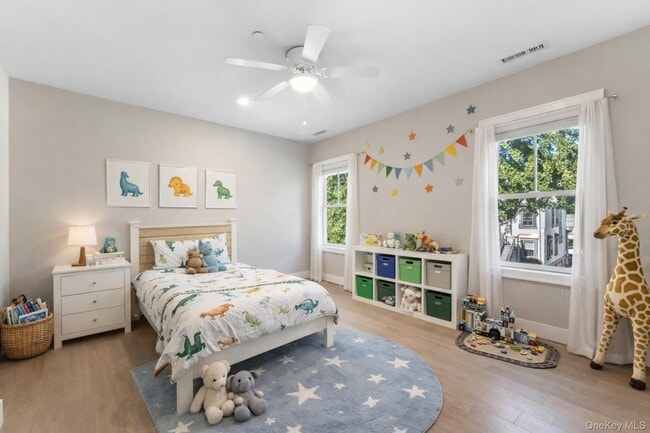 Building Photo - 22 E Clinton Ave