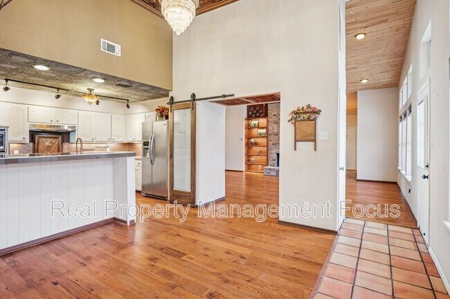 Building Photo - 2029 Whippoorwill Ln