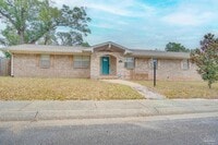 Building Photo - 1400 N D St