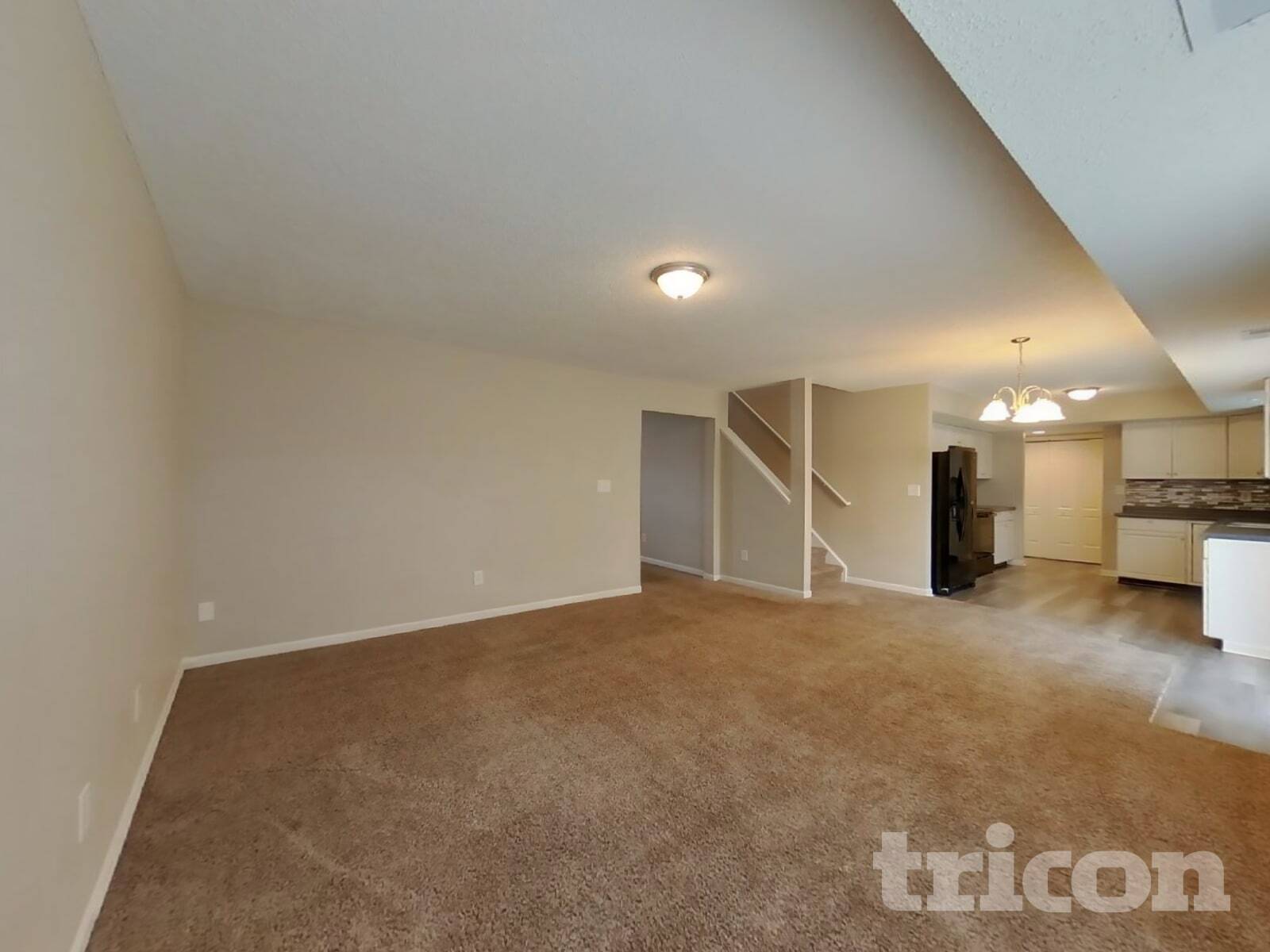 Building Photo - 2195 Lakecrest Dr