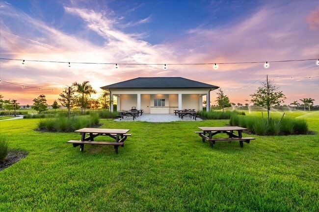 Building Photo - 8792 Winter Breeze Wy