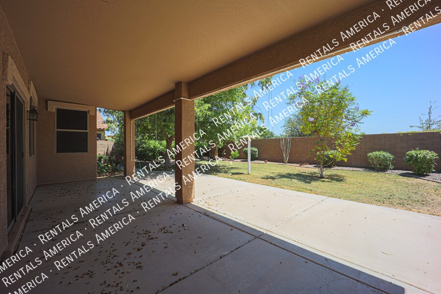 Building Photo - 6061 S Topaz Pl