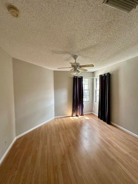 Building Photo - 20971 Vía Azalea, 4