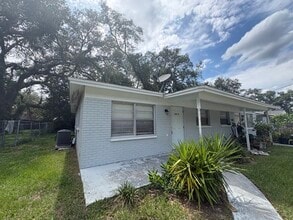 Building Photo - 14618 N 43rd St