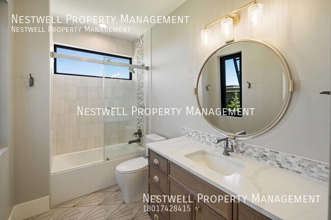 Building Photo - Brand New Luxury Home in Woodland Hills