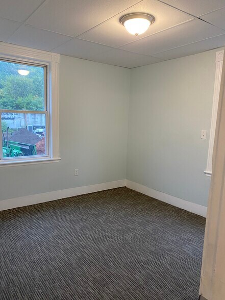 Bedroom - 114 Hampson St