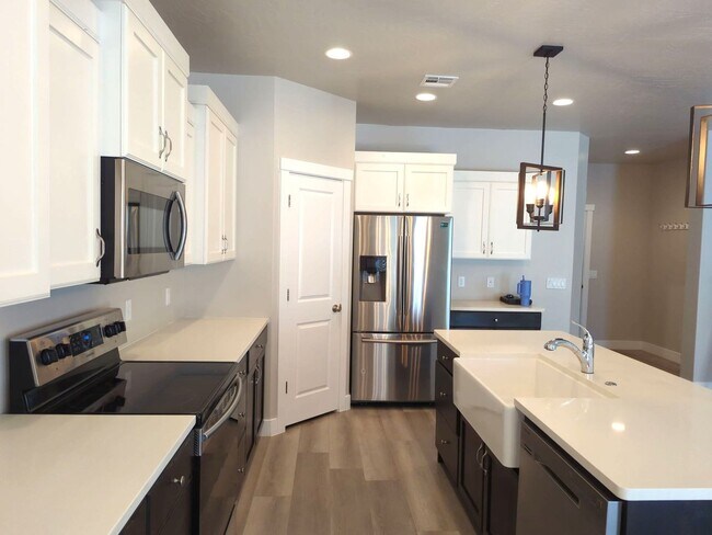 Building Photo - Single Level 3 Bedroom Home in St. George