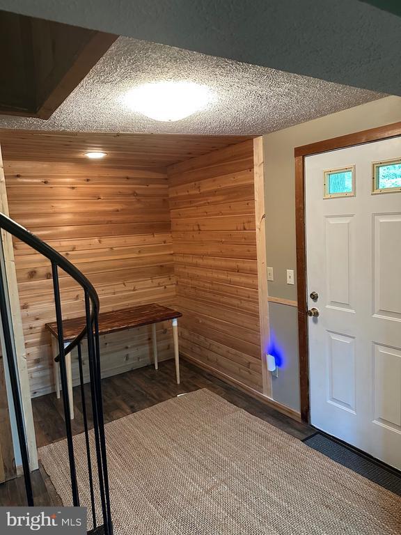 Building Photo - 346 Spitz Ln