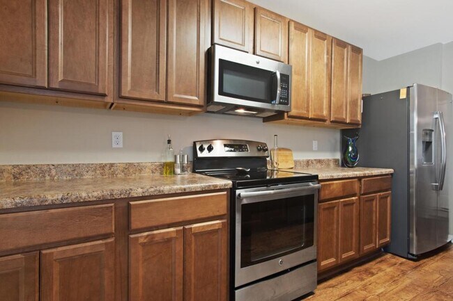 Building Photo - 44 Whisperwood Ln