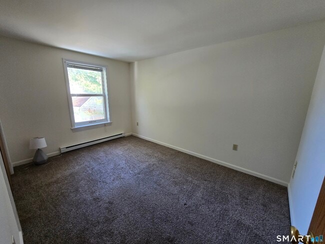 Building Photo - 5 1/2 Lenox Ave