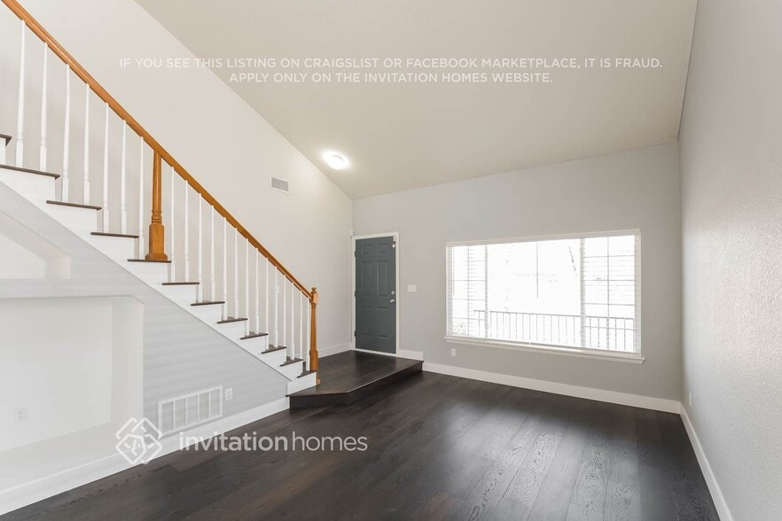 Building Photo - 4820 Flanders Way