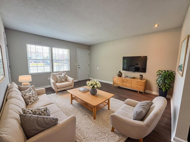 Primary Photo - 431 Fair Rd