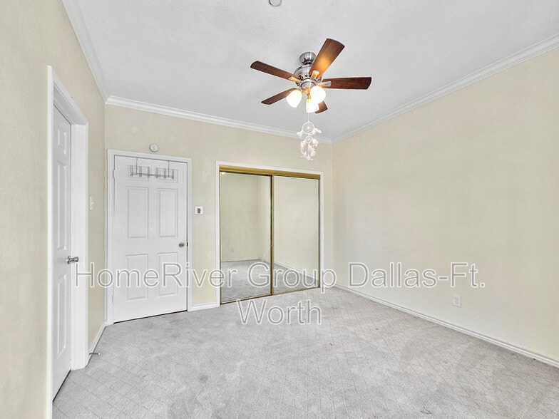 Building Photo - 8610 Turtle Creek Blvd