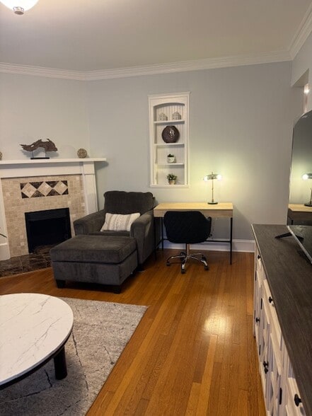 Building Photo - 71 17th St NE