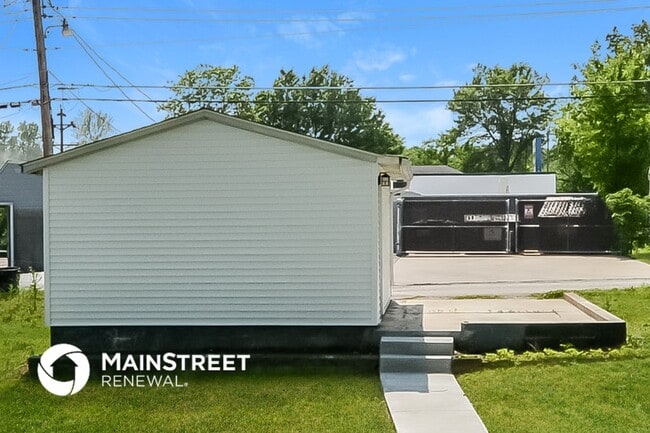 Building Photo - 607 Lindsay Ave