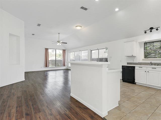 Building Photo - 517 Terrace View Dr