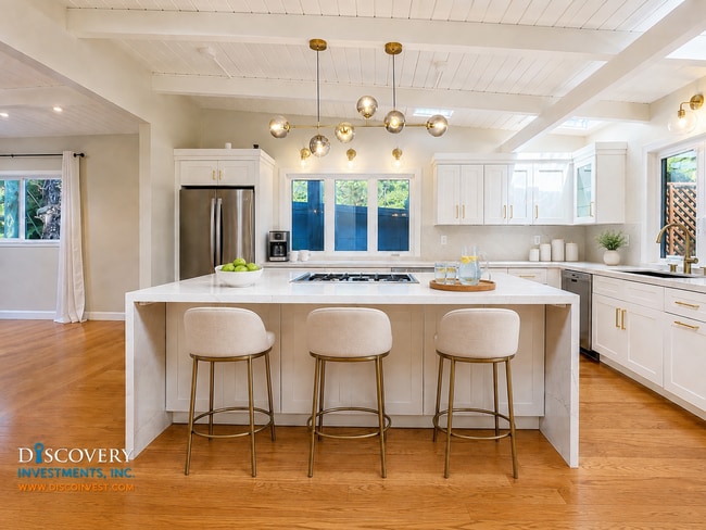 Building Photo - 6323 Girvin Dr