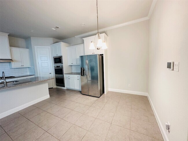 Building Photo - 806 Davids Way