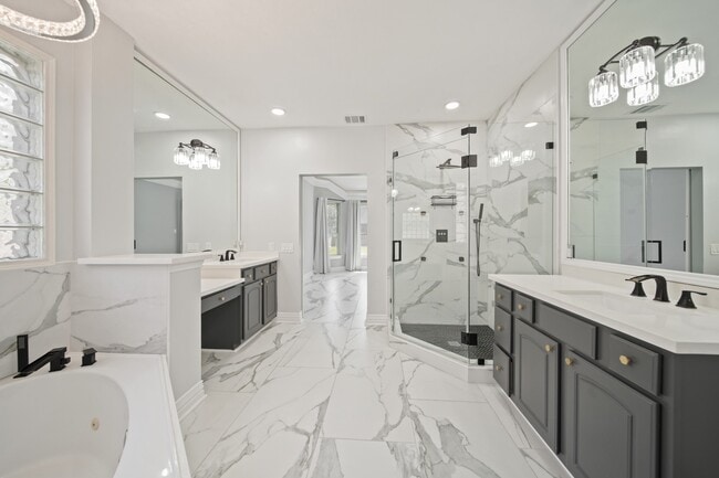Building Photo - 5403 Indian Shores Ln