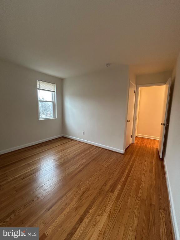 Building Photo - 3 E Park Rd