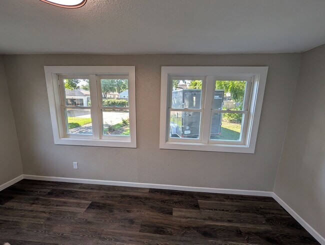 Building Photo - Completely Renovated 3-Bedroom, 1-Bathroom Home – $1,200/Month | Accepting Section 8