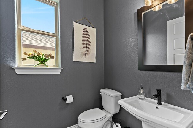 Building Photo - 127 Loysoya St