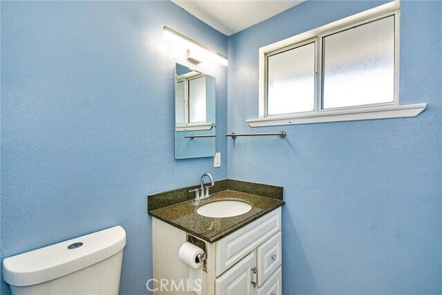 Building Photo - 530 W Parkwood Ave