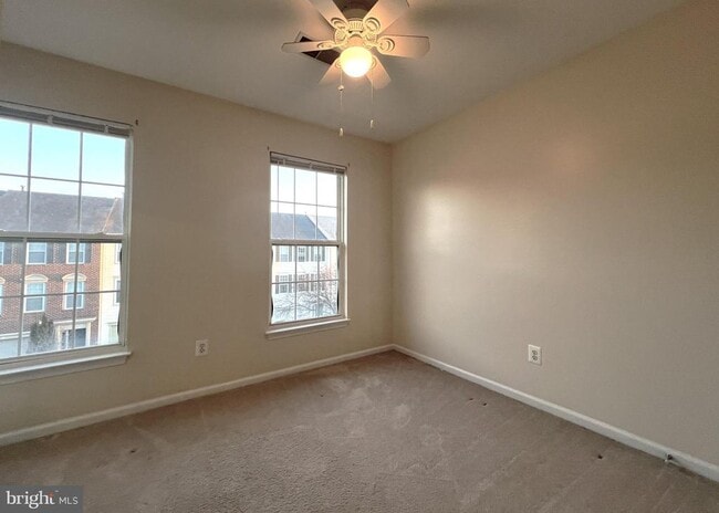 Building Photo - 45504 Trail Run Terrace