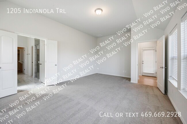 Building Photo - 1205 Indianola Trl
