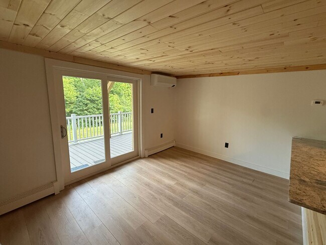 Building Photo - Beautiful 1bd/1ba in Bartlett, NH!