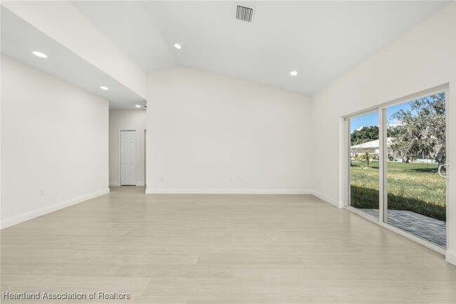 Building Photo - 6917 Salem Ct