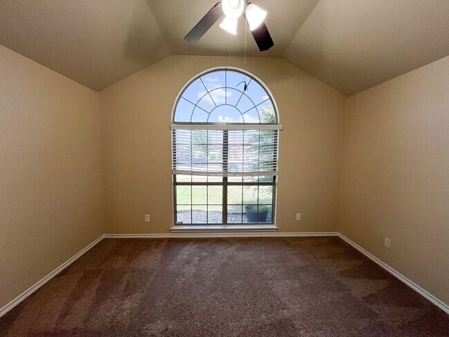 Building Photo - Available 7/16/2025 Beautiful 1 story, 4 b...