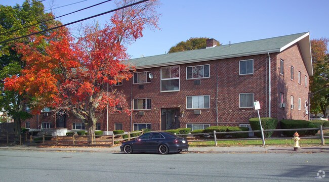 Building Photo - 71-81 Pond St